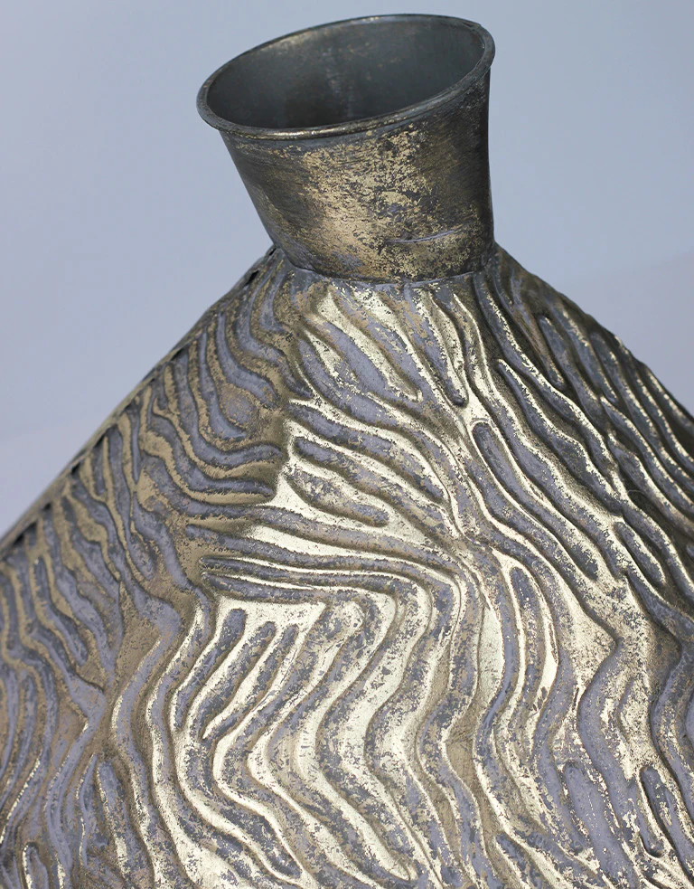 Vase Jibra - Large, Antique Gold, Height 27 cm, Neck Opening 9 cm - Image 4